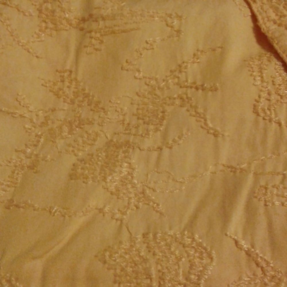 Chico's 0 cropped jacket Yellow Embroidered S 4 Pockets MOP Shell Buttons - Picture 2 of 5
